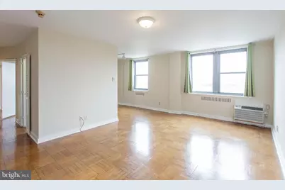 2601 Pennsylvania Avenue #711, Philadelphia, PA 19130 - Photo 4