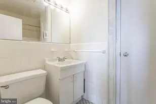 2601 Pennsylvania Ave, Philadelphia, PA 19130 - Photo 26
