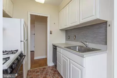 2601 Pennsylvania Avenue #711, Philadelphia, PA 19130 - Photo 14