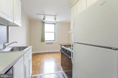 2601 Pennsylvania Avenue #711, Philadelphia, PA 19130 - Photo 16