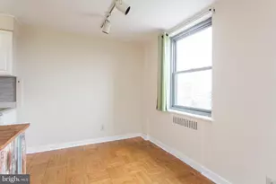 2601 Pennsylvania Ave, Philadelphia, PA 19130 - Photo 10