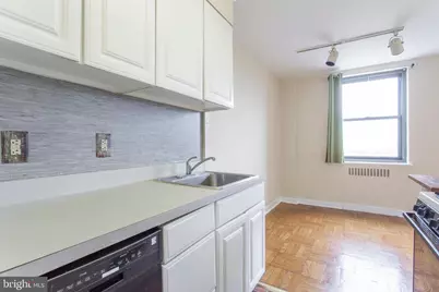 2601 Pennsylvania Avenue #711, Philadelphia, PA 19130 - Photo 16