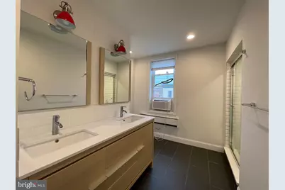 900 N 29th Street #B, Philadelphia, PA 19130 - Photo 12