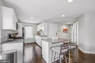 1644 Francis St, Philadelphia, PA 19130 - Photo 2