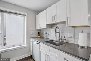 1644 Francis St, Philadelphia, PA 19130 - Photo 6