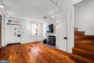 438 Spruce St, Philadelphia, PA 19106 - Photo 2