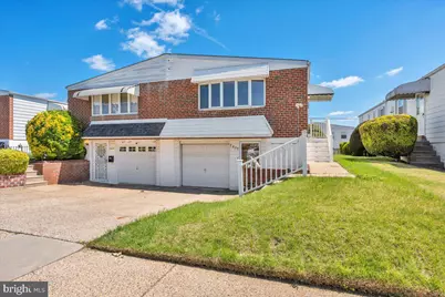 9825 Clark Street, Philadelphia, PA 19115 - Photo 2