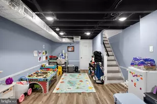 2009 S Opal St, Philadelphia, PA 19145 - Photo 24