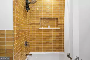 629 E Thompson St, Philadelphia, PA 19125 - Photo 16