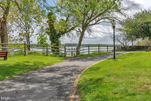 46202 Delaire Landing Rd, Philadelphia, PA 19114 - Photo 26
