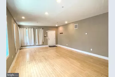 516 Carpenter Street, Philadelphia, PA 19147 - Photo 1