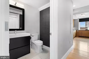 1425 Locust St, Philadelphia, PA 19102 - Photo 30