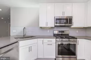 720 S Sartain St, Philadelphia, PA 19147 - Photo 2