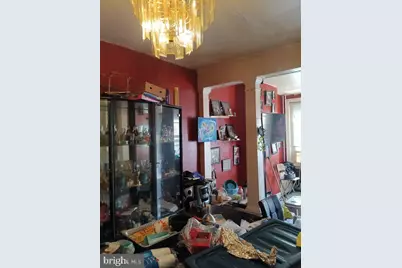 1041 W Monmouth Street, Philadelphia, PA 19133 - Photo 2