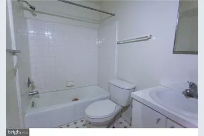 729 Spruce Street #3R, Philadelphia, PA 19106 - Photo 12