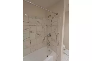 201 N 8th St, Philadelphia, PA 19106 - Photo 18