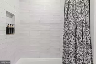 1821 Christian St, Philadelphia, PA 19146 - Photo 18