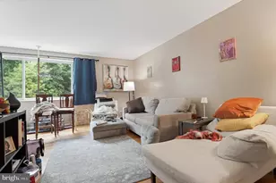 636 Green Ln, Philadelphia, PA 19128 - Photo 18