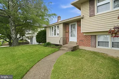 9960 Wistaria Street, Philadelphia, PA 19115 - Photo 2