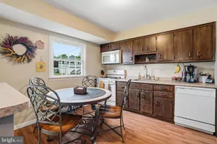 9960 Wistaria St, Philadelphia, PA 19115 - Photo 12