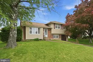 9960 Wistaria St, Philadelphia, PA 19115 - Photo 4