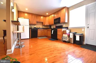 8018 Chelwynde Ave, Philadelphia, PA 19153 - Photo 10
