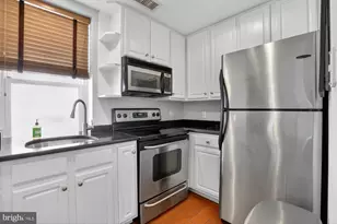 1714 Wallace St, Philadelphia, PA 19130 - Photo 6