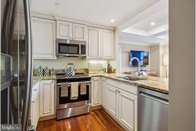 1701 Locust Street #1512, Philadelphia, PA 19103 - Photo 6