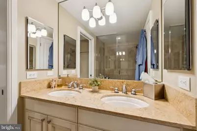 1701 Locust Street #1512, Philadelphia, PA 19103 - Photo 14