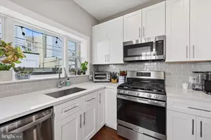 2513 S Clarion St, Philadelphia, PA 19148 - Photo 14