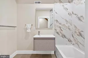 1031 S Fairhill St, Philadelphia, PA 19147 - Photo 26