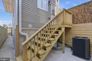 2440 E Harold St, Philadelphia, PA 19125 - Photo 12