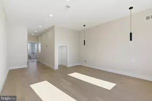 2440 E Harold St, Philadelphia, PA 19125 - Photo 22
