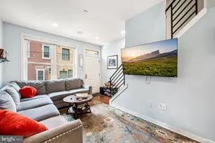 1014 S Bouvier St, Philadelphia, PA 19146 - Photo 4