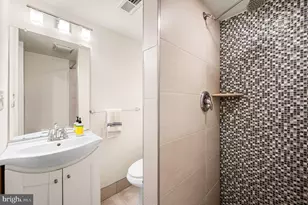 1014 S Bouvier St, Philadelphia, PA 19146 - Photo 10