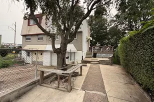 2867 Sebring Rd, Philadelphia, PA 19152 - Photo 2