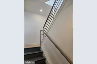 843 N 16th Street #3, Philadelphia, PA 19130 - Photo 12