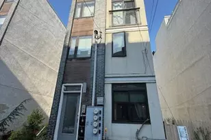 843 N 16th St, Philadelphia, PA 19130 - Photo 1