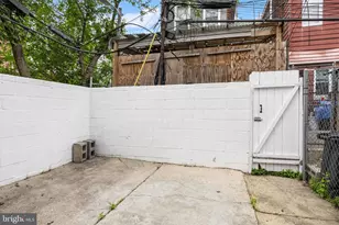 1241 W Silver St, Philadelphia, PA 19133 - Photo 26