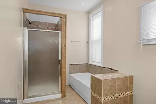 1241 W Silver St, Philadelphia, PA 19133 - Photo 20