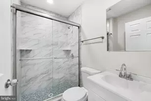2309 Green St, Philadelphia, PA 19130 - Photo 10