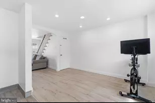 4421 E Allen St, Philadelphia, PA 19137 - Photo 10