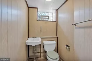 8104 Lexington Ave, Philadelphia, PA 19152 - Photo 32