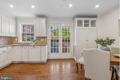 207 Delancey Street, Philadelphia, PA 19106 - Photo 8