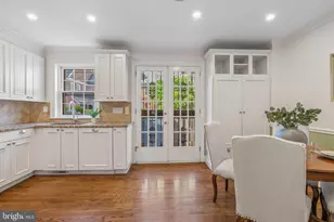 207 Delancey St, Philadelphia, PA 19106 - Photo 8