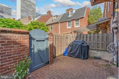 207 Delancey Street, Philadelphia, PA 19106 - Photo 12