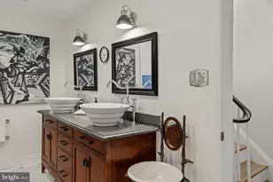 2226 Locust St, Philadelphia, PA 19103 - Photo 10