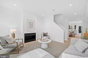 654 Fairmount Ave, Philadelphia, PA 19123 - Photo 8