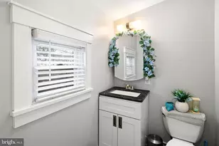 1540 S Lecount, Philadelphia, PA 19146 - Photo 6
