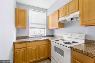 1621 S Marston St, Philadelphia, PA 19145 - Photo 10